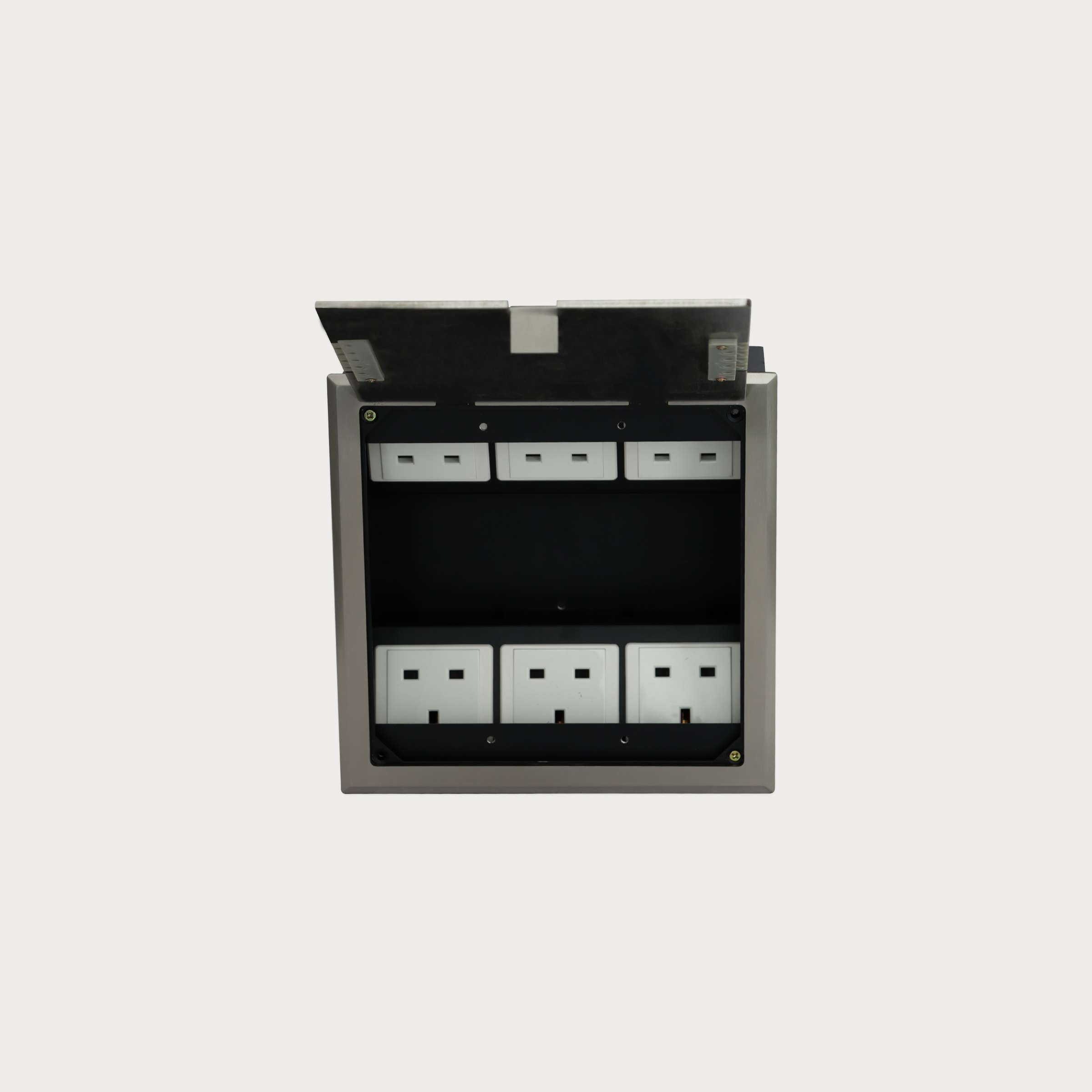 MG-DC-6206- OPEN FLOOR SOCKET-SIX-SILVER IN A BOX (1)