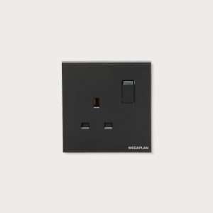 Socket – Indoor – Wall Mounted – Single – Switched Power